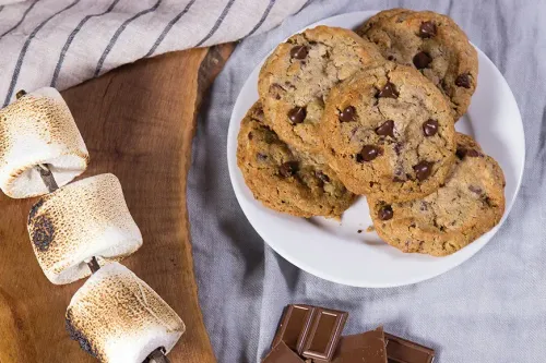 baked cookies on a plate